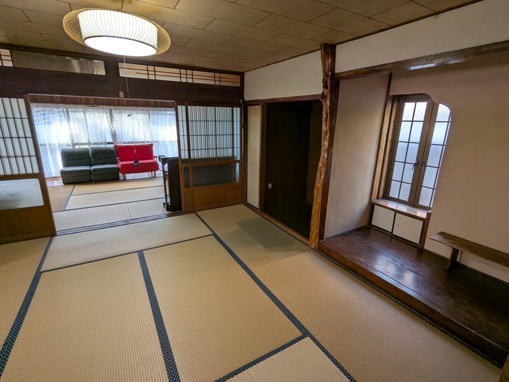 居間
